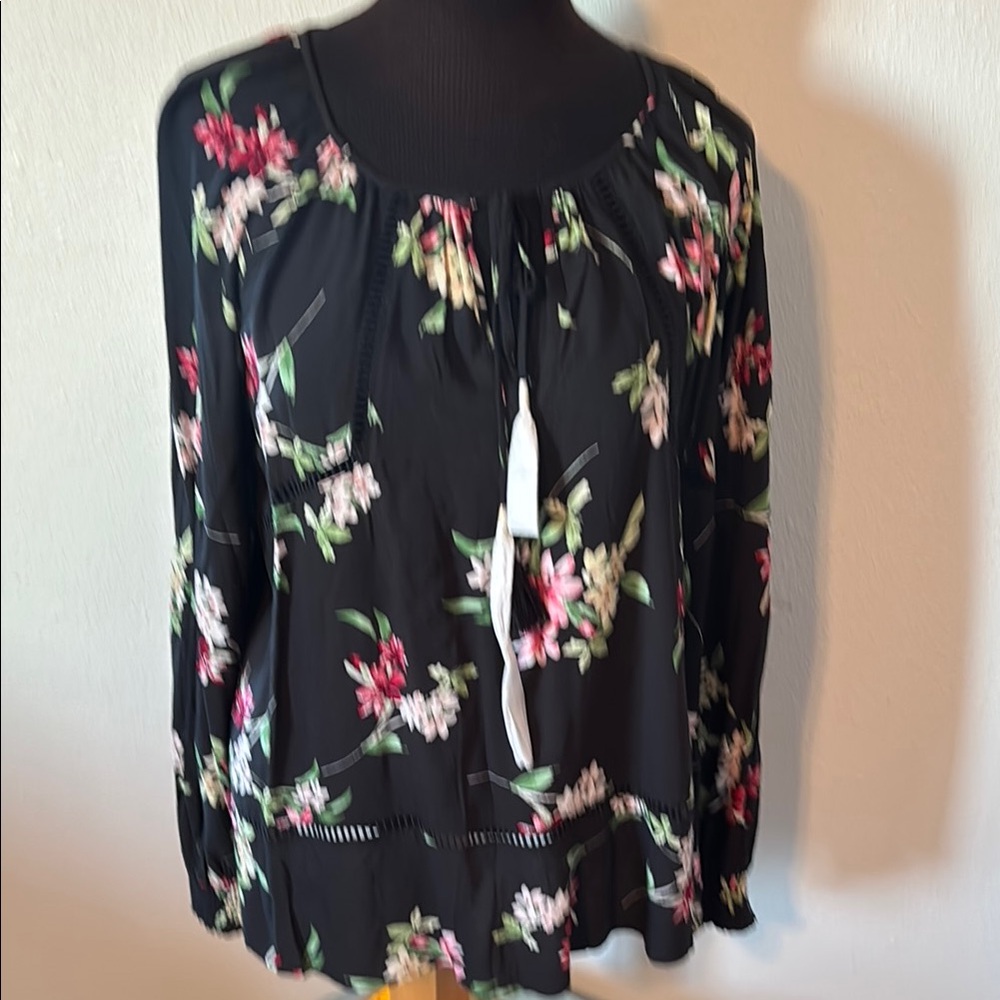 LoveStitch Floral Black Blouse size Large NWOT